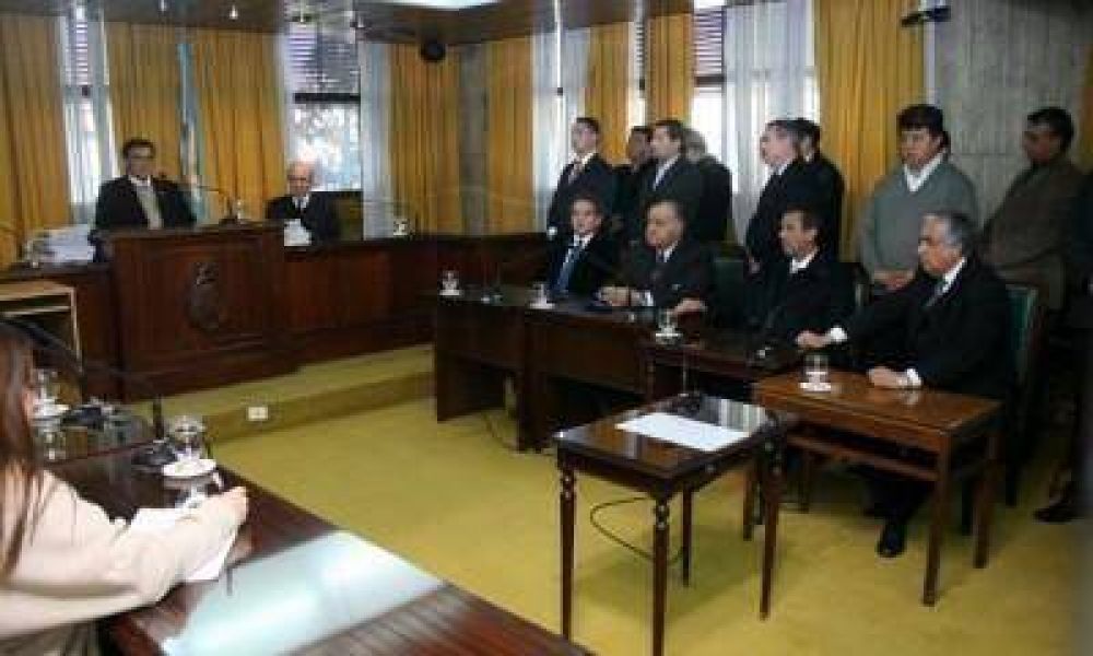 Condenaron a 5 de los 11 ex polic�as federales acusados de pedir coimas
