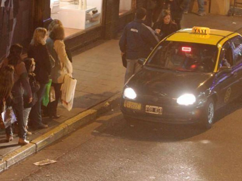 Sube el taxi, pero el plus nocturno s�lo regir� los fines de semana