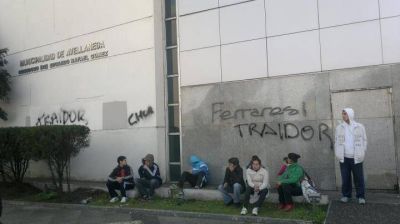 Familias desalojadas buscan el compromiso escrito de Ferraresi