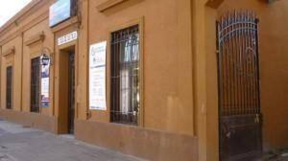 Cursos Y Talleres De Oficios En Brown