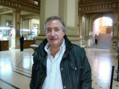 Inundados: Roberto Fern�ndez pidi� "soluciones en obras"