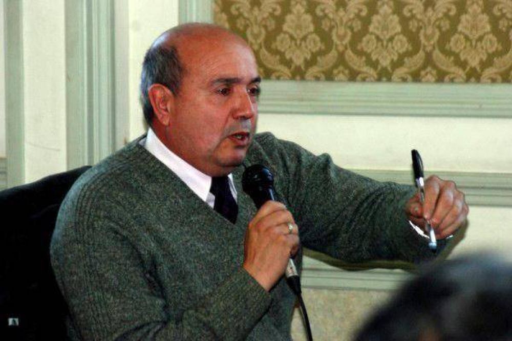 "Toda la comunidad debe exigirle al Ministro de Seguridad una mayor integraci�n"