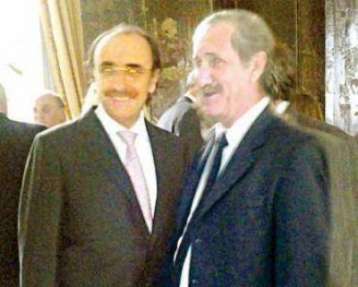 Schepens se reuni� con el embajador del Uruguay