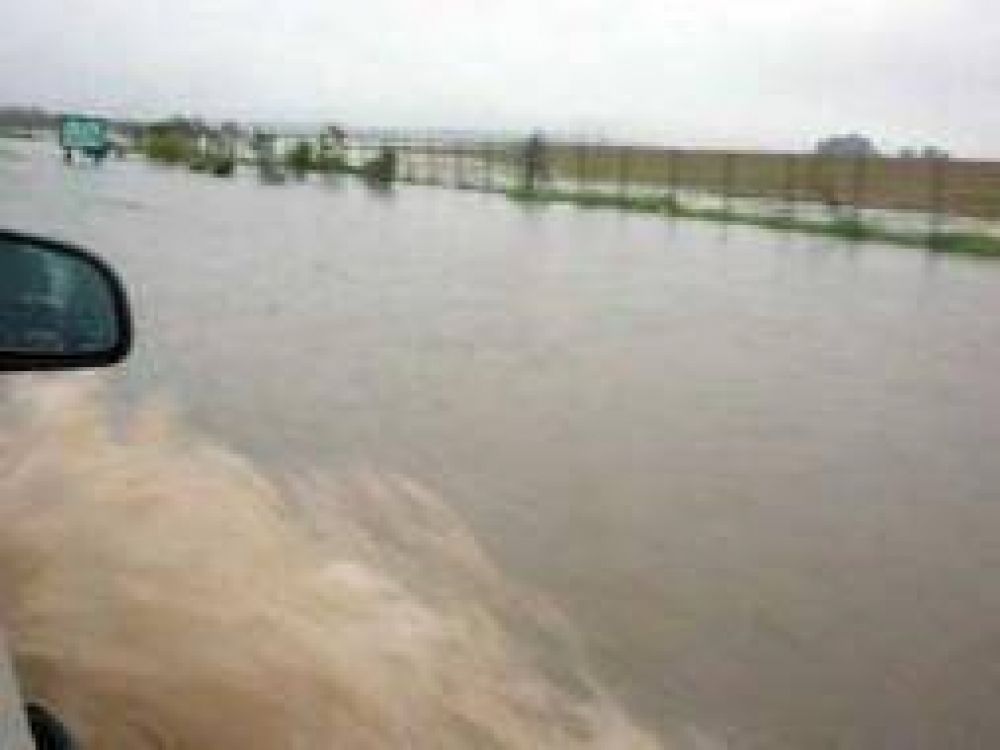 Inundaciones: 1,5 millones de hect�reas bajo el agua