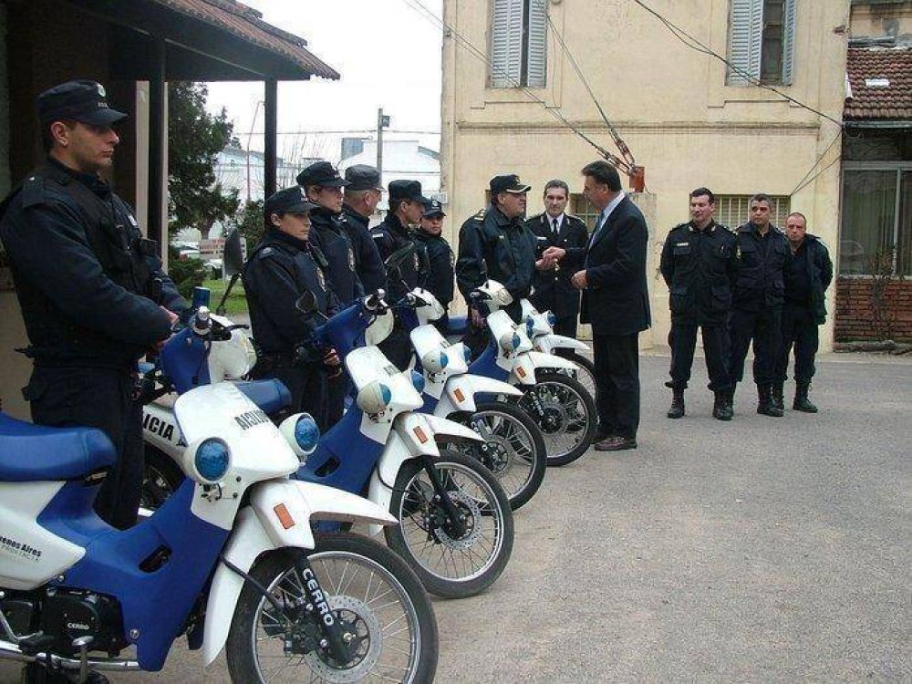 Llegaron cinco nuevas motos para la prevenci�n del delito
