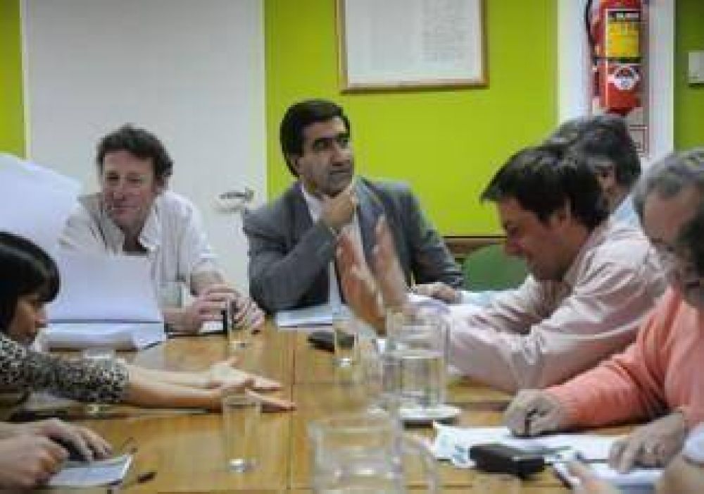 Aprobar�an hoy endeudamiento del Ejecutivo por 200 millones de pesos 