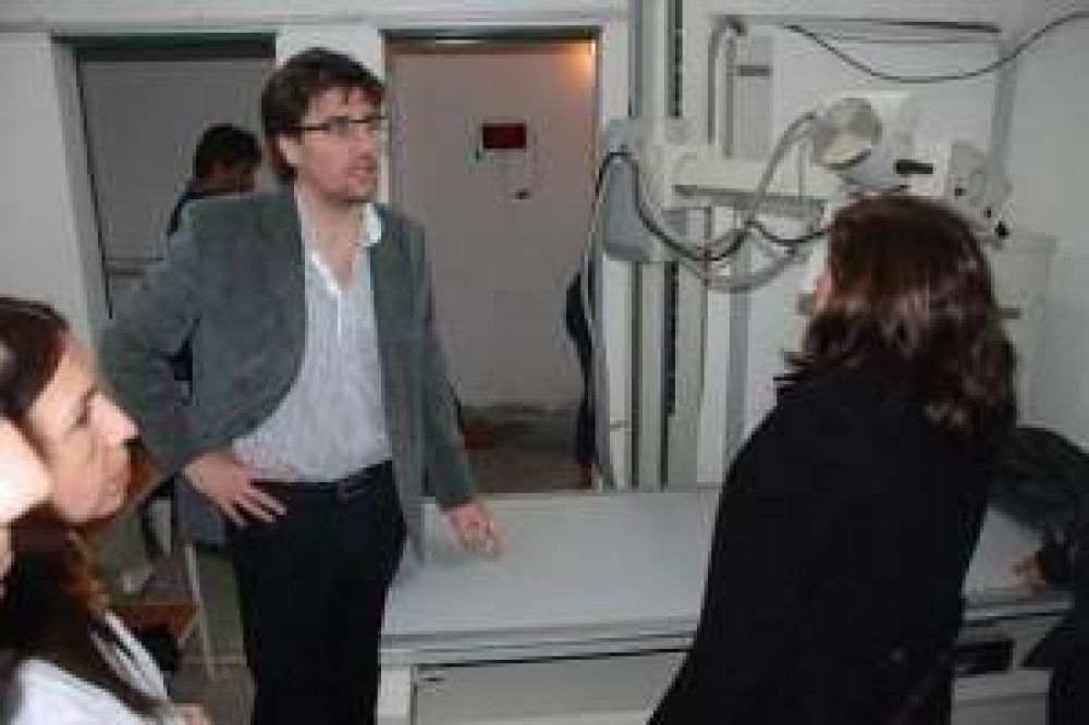 Lanzan formalmente campa�a de vacunaci�n contra hepatitis B para mayores de 20 a�os