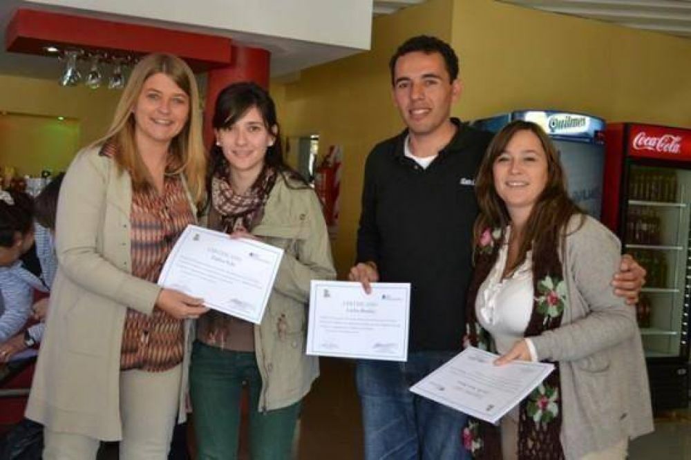 Luberriaga entreg� certificados a referentes de turismo
