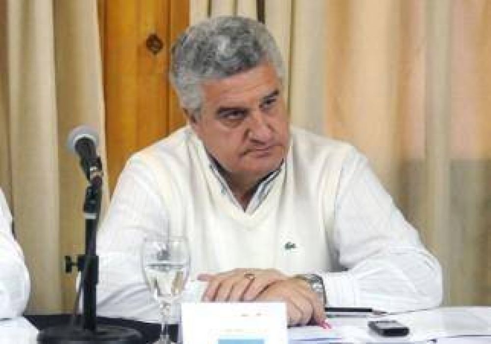 Baratti plantear� el sistema "rail-bus" para conectar Cipolletti con Neuqu�n 