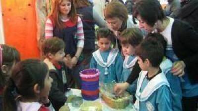 La Gobernadora R�os asisti� a la apertura de la Feria de Ciencia Escolar del Nivel Inicial