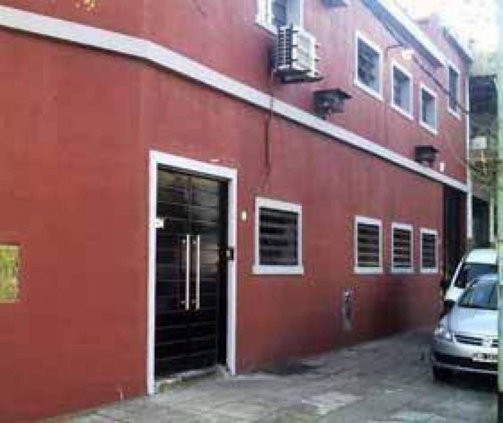 Trial: La primera fbrica argentina de cierrapuertas hidrulicos