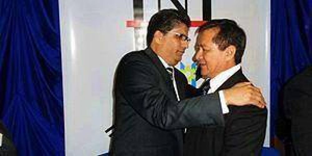  Romano asume un nuevo per�odo