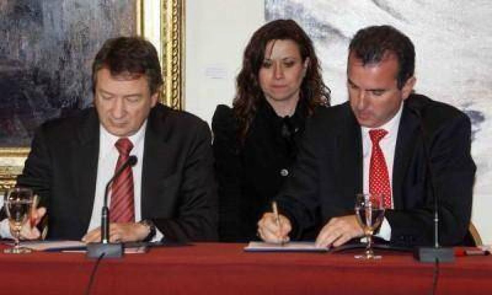 Yahuar acord� armar una mesa de trabajo para la problem�tica vitivin�cola