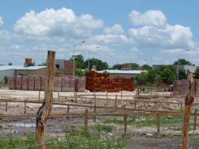 Procrear: Corrientes no integra la licitaci�n para familias sin terrenos