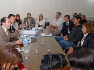 Avanza discusi�n para profesionalizar el �rgano que examina a presos para aprobar las salidas transitorias