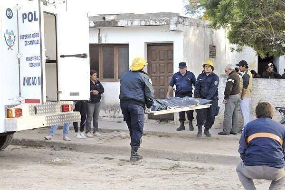 Conmoci�n: un joven de 19 a�os se suicid� colg�ndose de un �rbol en su casa