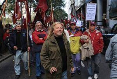 Se agrava el conflicto en el Sarmiento