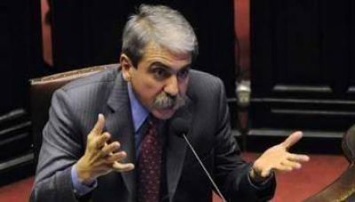 An�bal F. defiende proyecto para que j�venes de 16 puedan votar