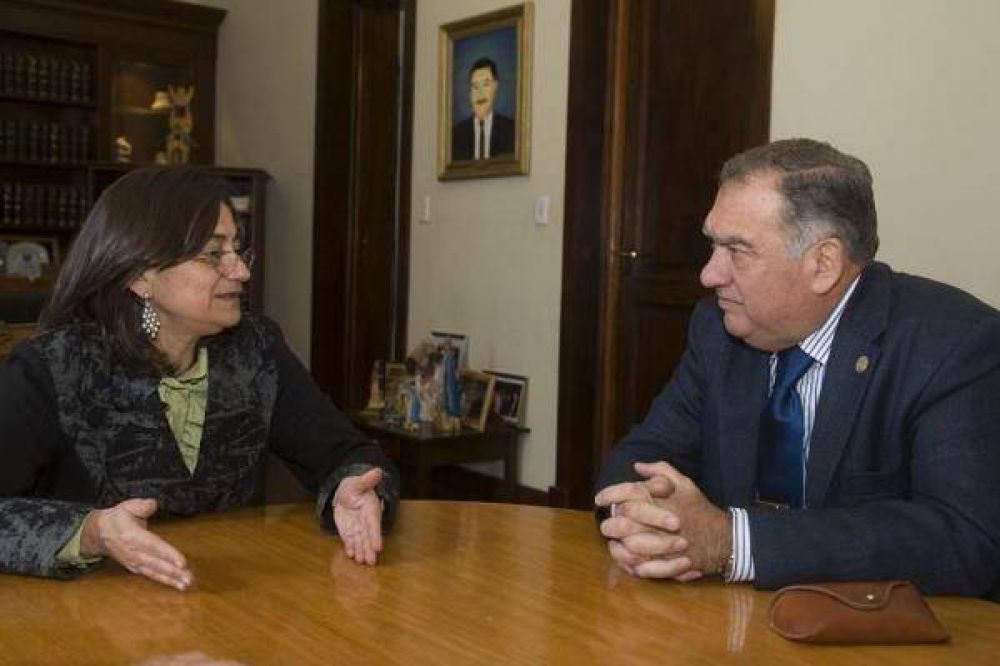 Corpacci se reuni� con el rector de la Universidad Nacional de Tucum�n
