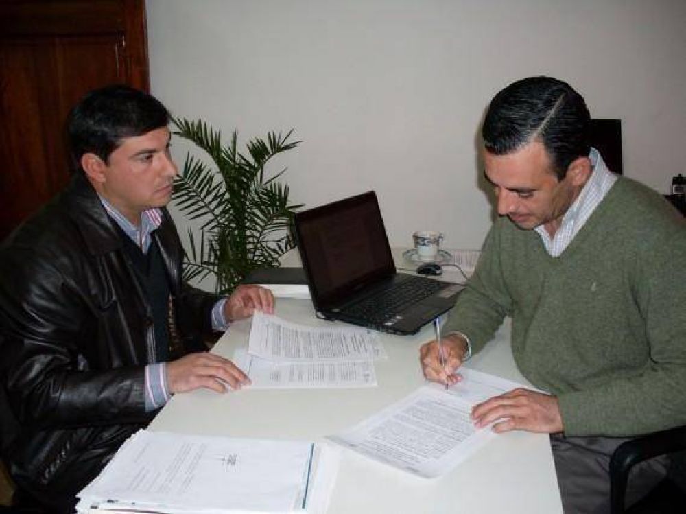 Inclusi�n firm� un convenio con la asociaci�n �Amigos de la Mesilla y el C�ndor�