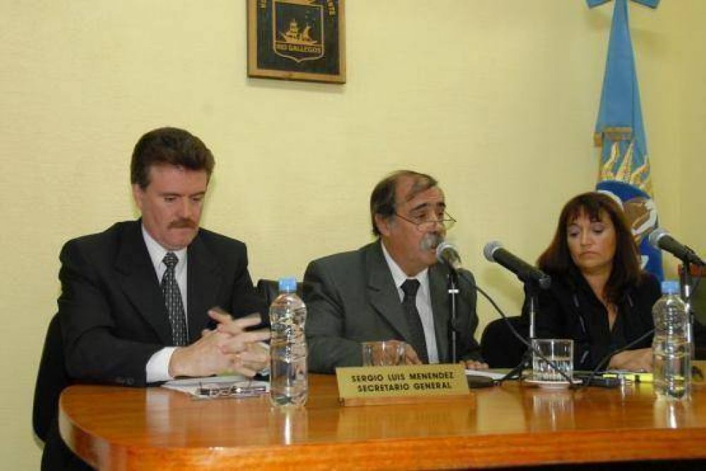Roquel advirti� sobre problemas econ�micos en la Municipalidad.