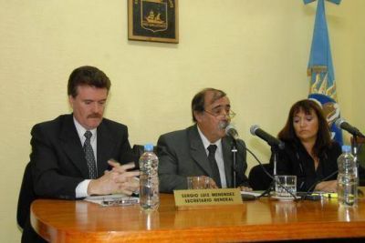 Roquel advirti� sobre problemas econ�micos en la Municipalidad.