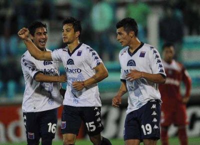 Con una goleada, Tigre liquid� la serie ante Argentinos y clasific� a los octavos de final