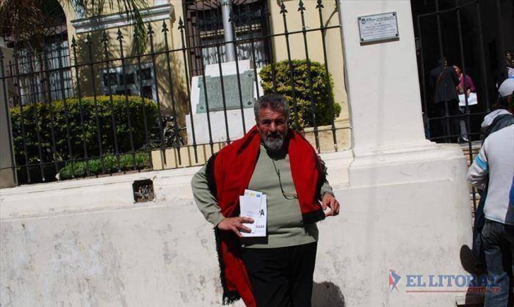 Colombi pidi� investigar qui�n financia a Castells