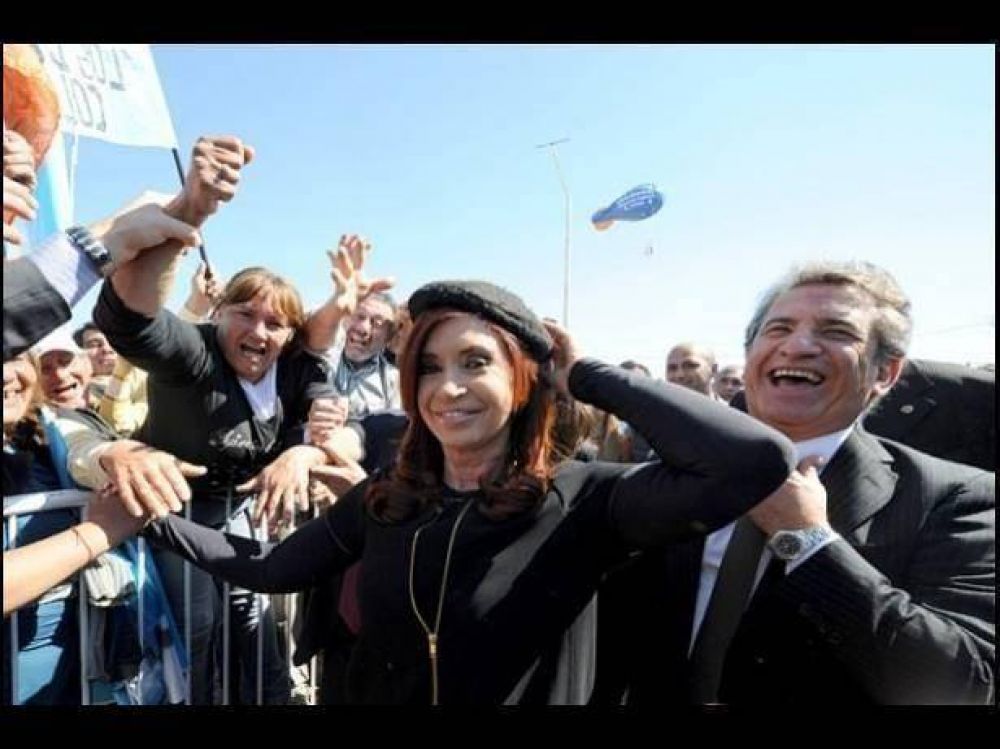 CFK en Concordia: "Esta Argentina no va a dar un paso atr�s de las cosas logradas"