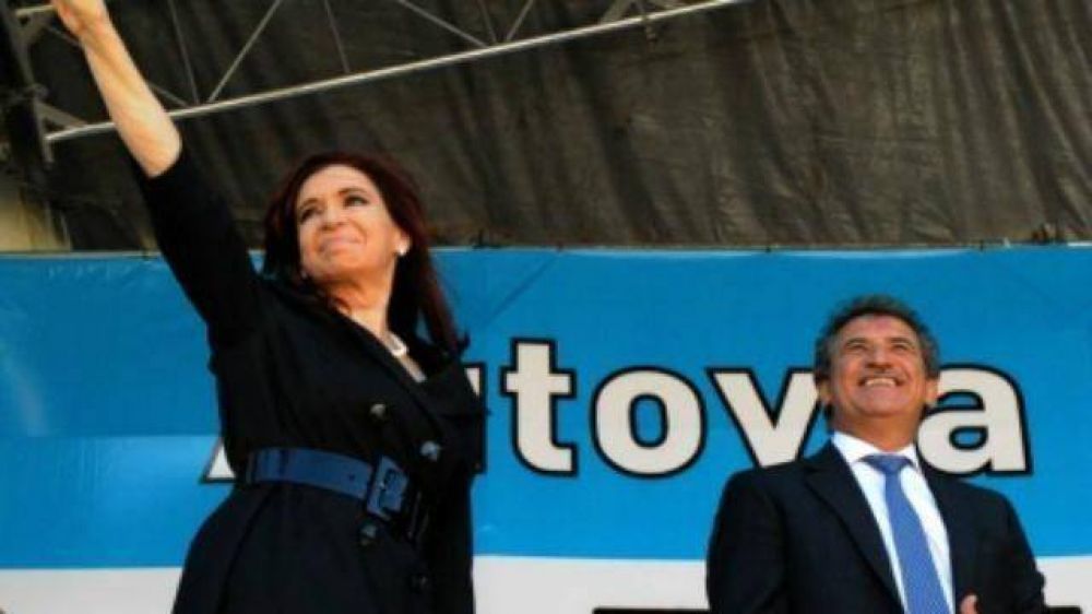 Urribarri a Cristina: "Esta provincia es leal a usted, sin dobleces ni especulaciones"