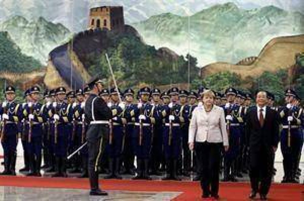 Merkel reclama a Pek�n m�s ayuda para Europa