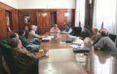Inundaciones: El intendente, Pablo Zurro, se reuni� ayer con todos los delegados y sus funcionarios