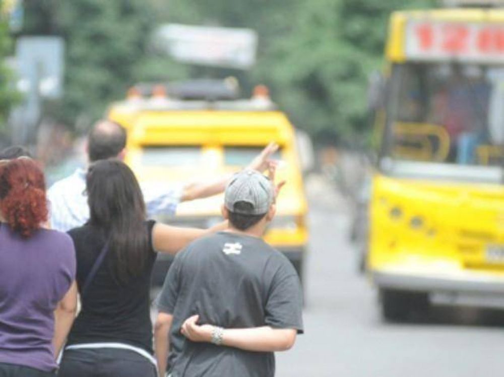 Colectiveros denuncian que los barrios deben pagar peajes a los delincuentes