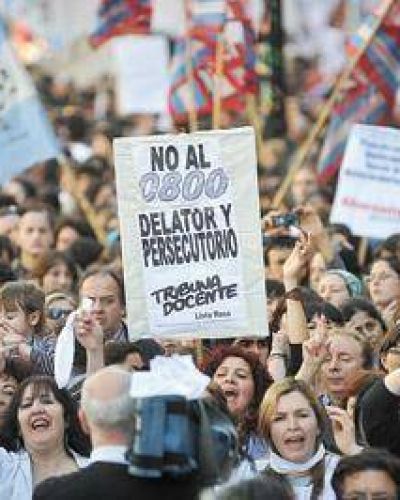 �Macri nos est� persiguiendo ideol�gicamente�