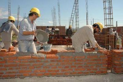 Diputado propone creaci�n de equipo t�cnico itinerante que asesore a municipios en obra p�blica