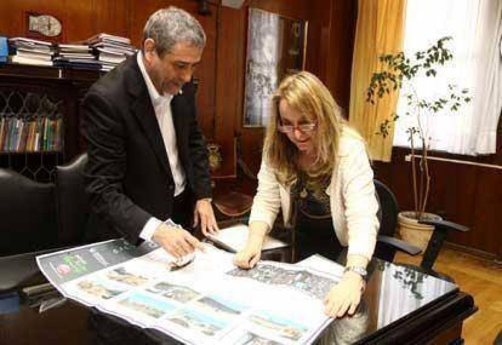 El Intendente Ferraresi se reuni� con la Ministra Alicia Kirchner