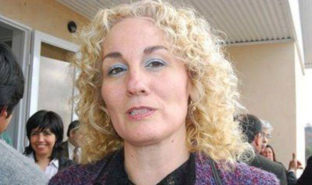 Lattuca defendi� el trabajo de las �reas destinadas a la mujer