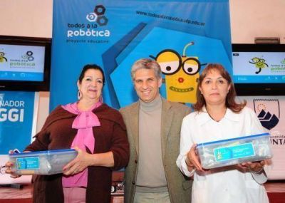 Poggi: �La vida real tambi�n pasa por los robots�