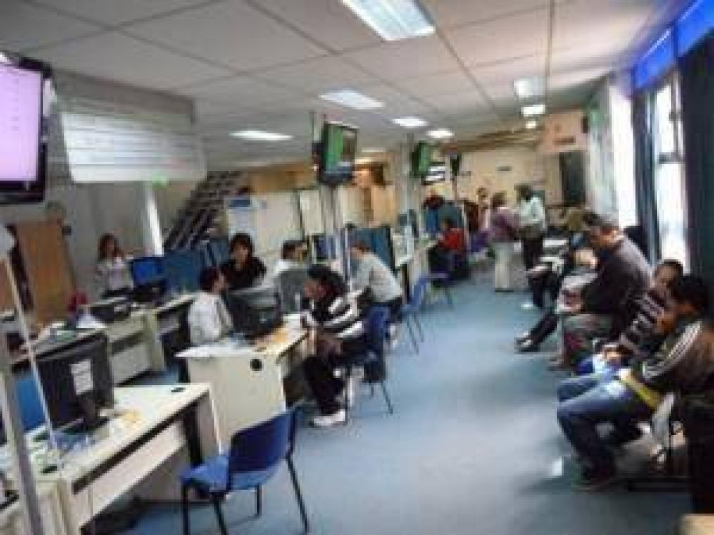 Hermetismo en el local de ANSeS ante el fallo que orden� su desalojo