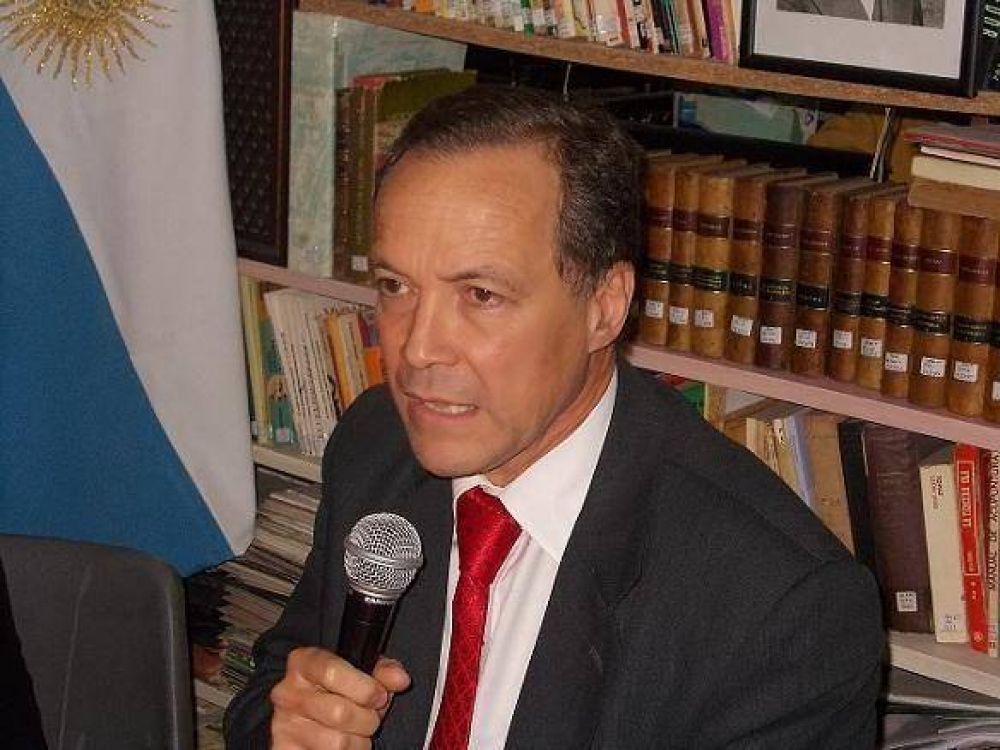 Giustiniani: �No estamos de acuerdo con una reforma de la Constituci�n�