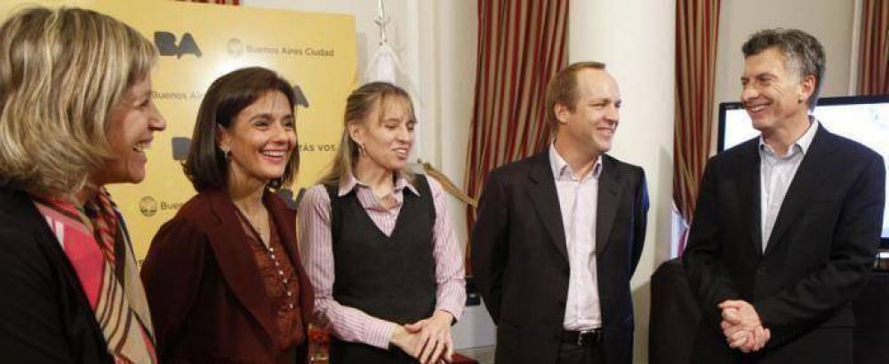 Firmamos un convenio de capacitaci�n docente con la UBA
