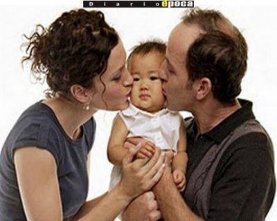 Buscan familias del coraz�n para 200 chicos que estan institucionalizados