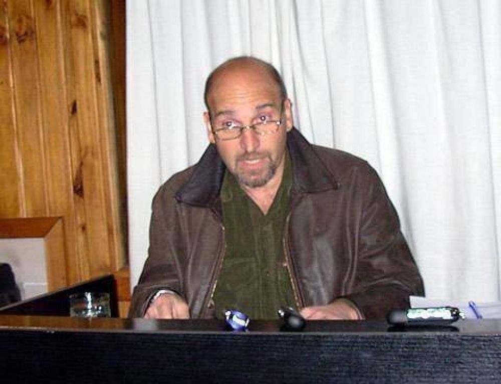 �Hensel, por lo menos, deber�a abstenerse de votar normas que afecten a Cerro Bayo�
