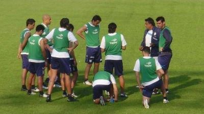 Los �Decanos� s�lo piensan en ganarle al �Lobo juje�o�