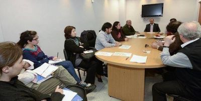 REUNI�N DE FUNCIONARIOS, CONCEJALES E INTEGRANTES DE FOROS DE SEGURIDAD DE LAN�S