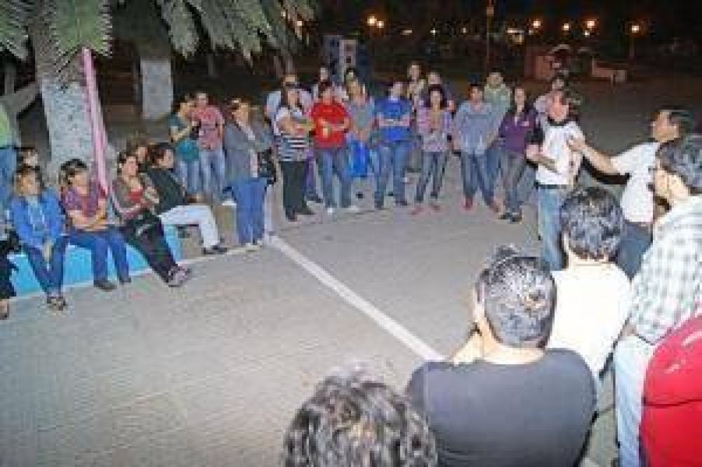 Guti�rrez acompa�� manifestaci�n de docentes