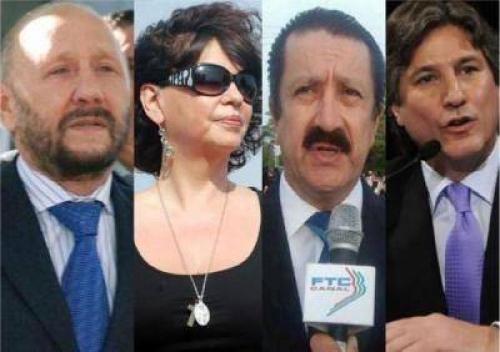 La UCR quiere saber, el Gobierno no quiere que se sepa. Los funcionarios se esconden y la "patota" legislativa los encubren