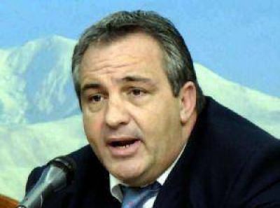 El Gobierno provincial se alista para militar por la re-reelecci�n