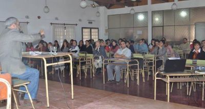 El Instituto Superior de Formaci�n Docente N� 16 fue sede de una importante jornada sobre geograf�a