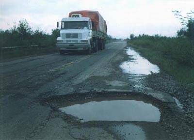 La Uocra reclam� m�s obra p�blica y Scioli prometi� mejora de rutas